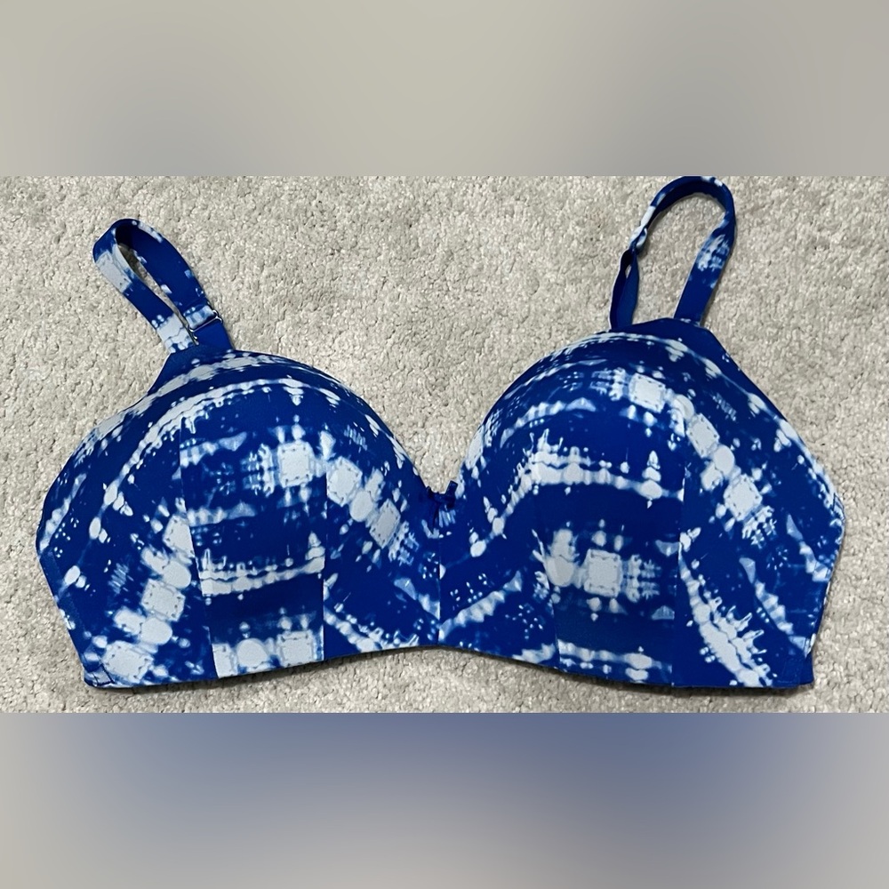 Cacique Tie Dye T-Shirt Bra-Light lined No underwire 40DD